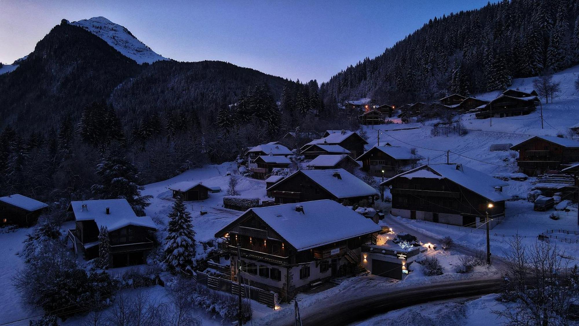 Le Passionnant Hotel Morzine Exterior photo